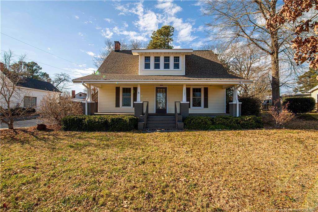 1304 8th Street - Photo 1