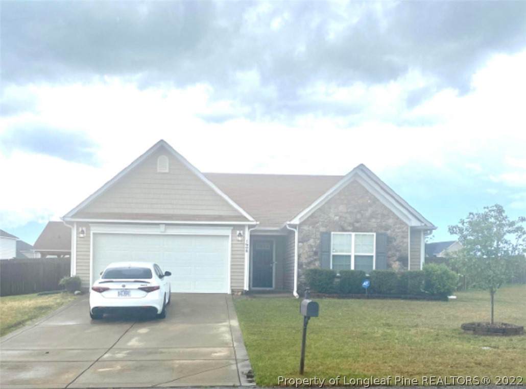 1608 Kershaw Loop - Photo 1