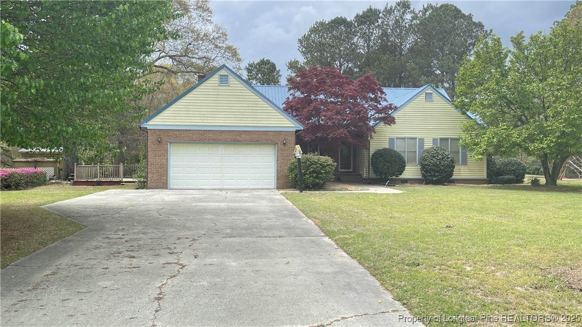 107 Oakmont Drive - Photo 1