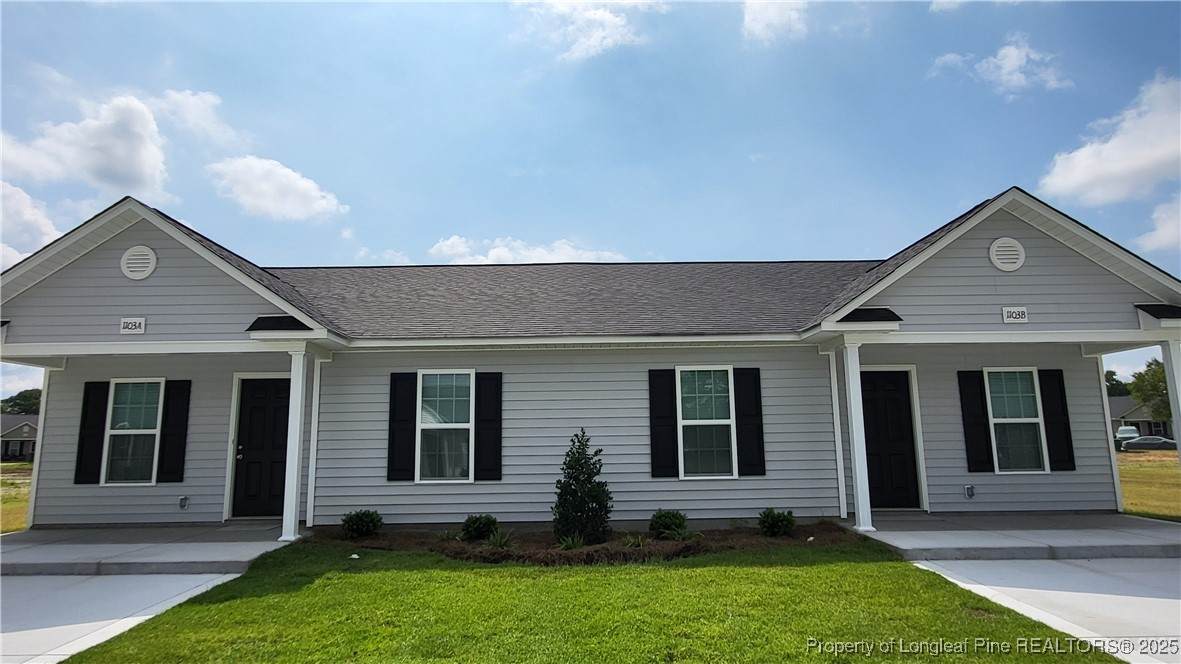 105 Pineridge Drive - Photo 1