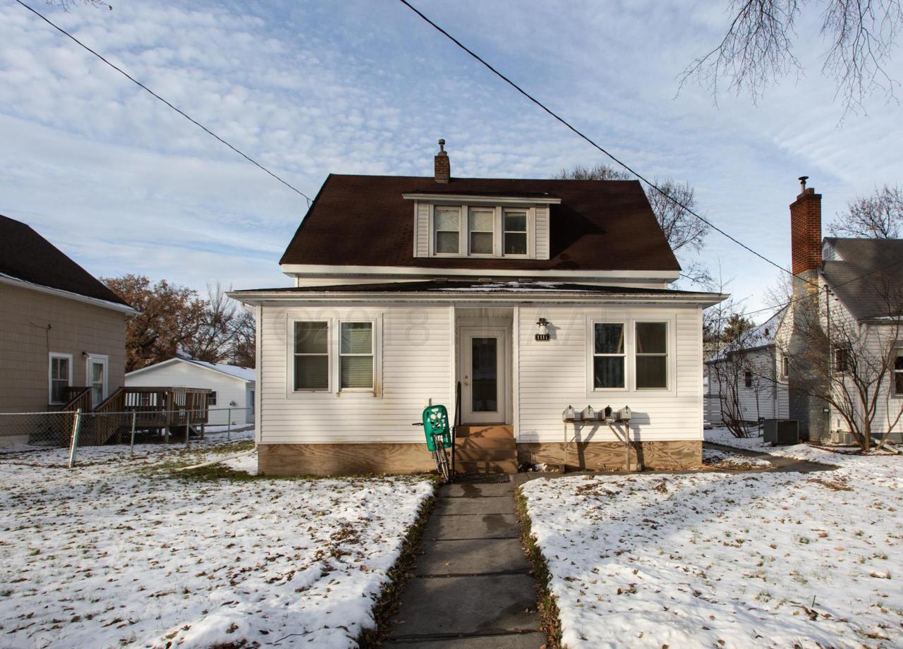 1111 9 Avenue - Photo 1