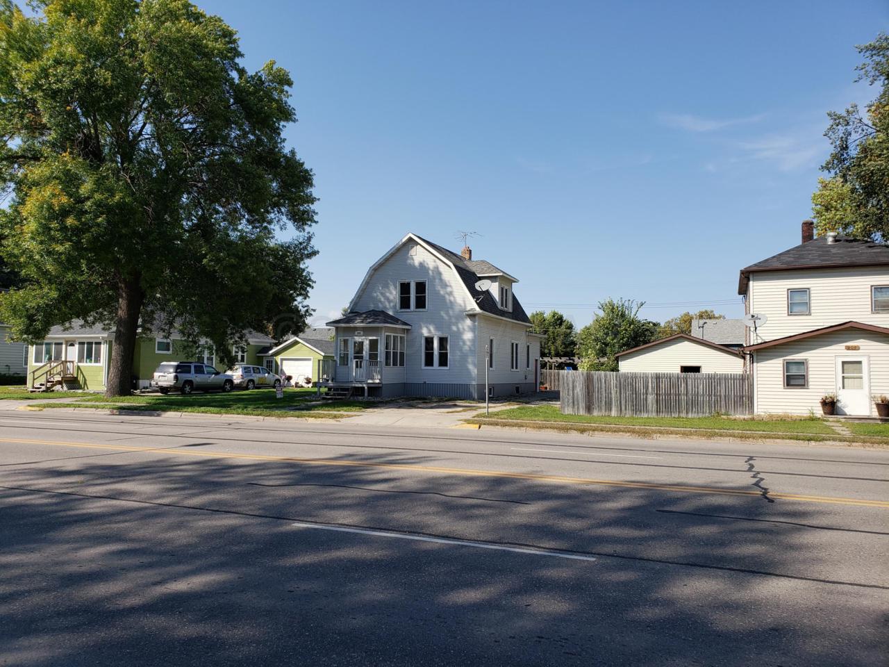 306 Center Avenue - Photo 1