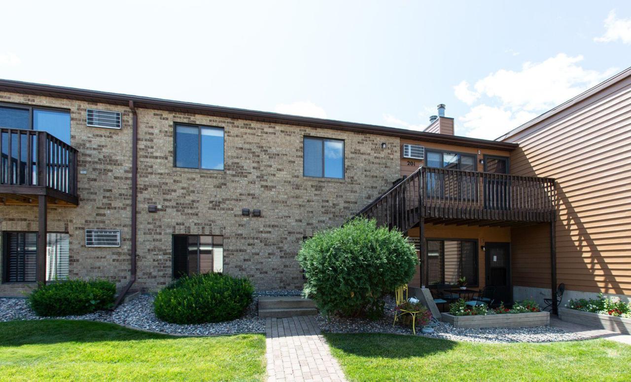 1516 35 Street - Photo 1