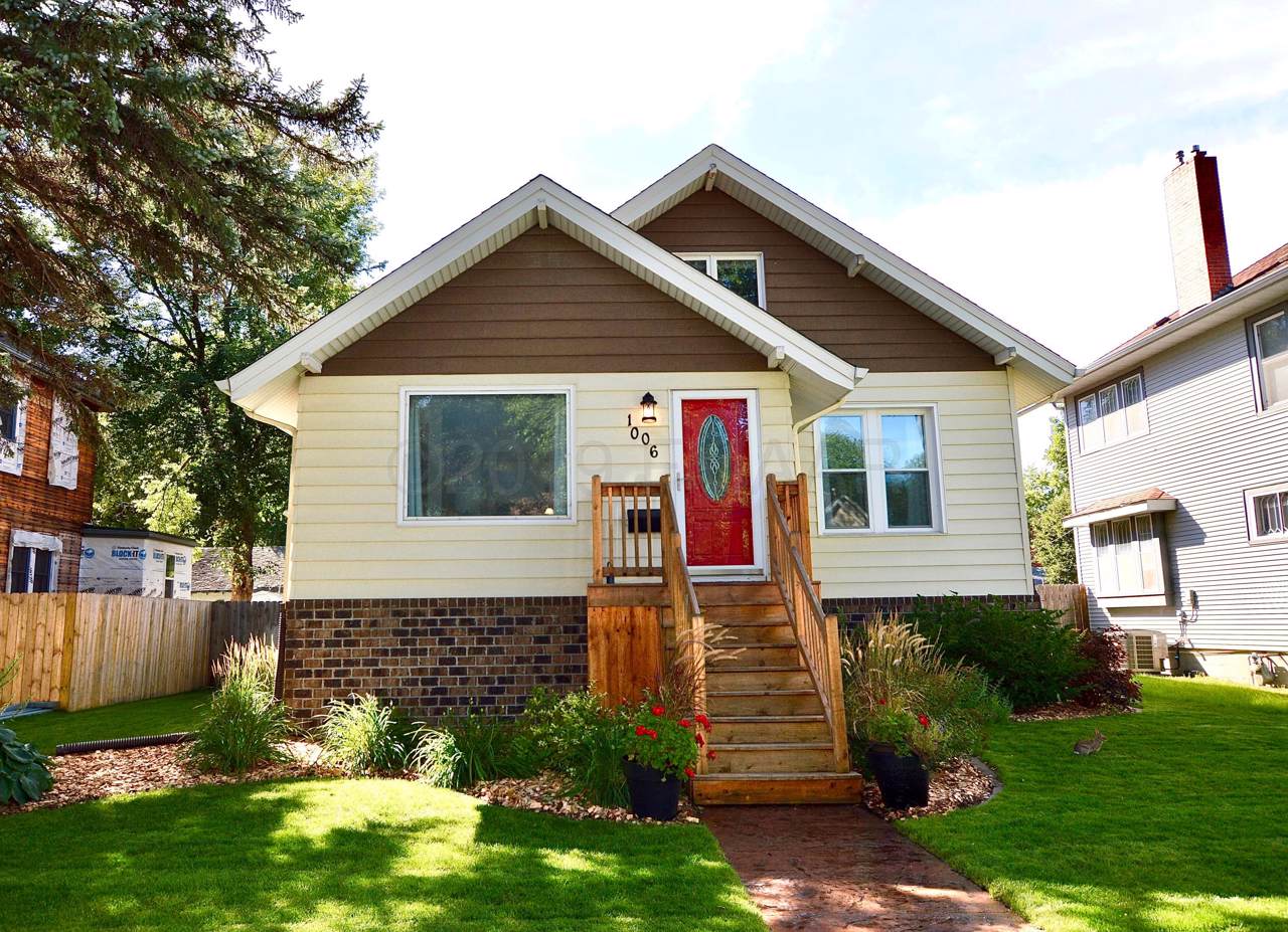 1006 4 Street - Photo 1