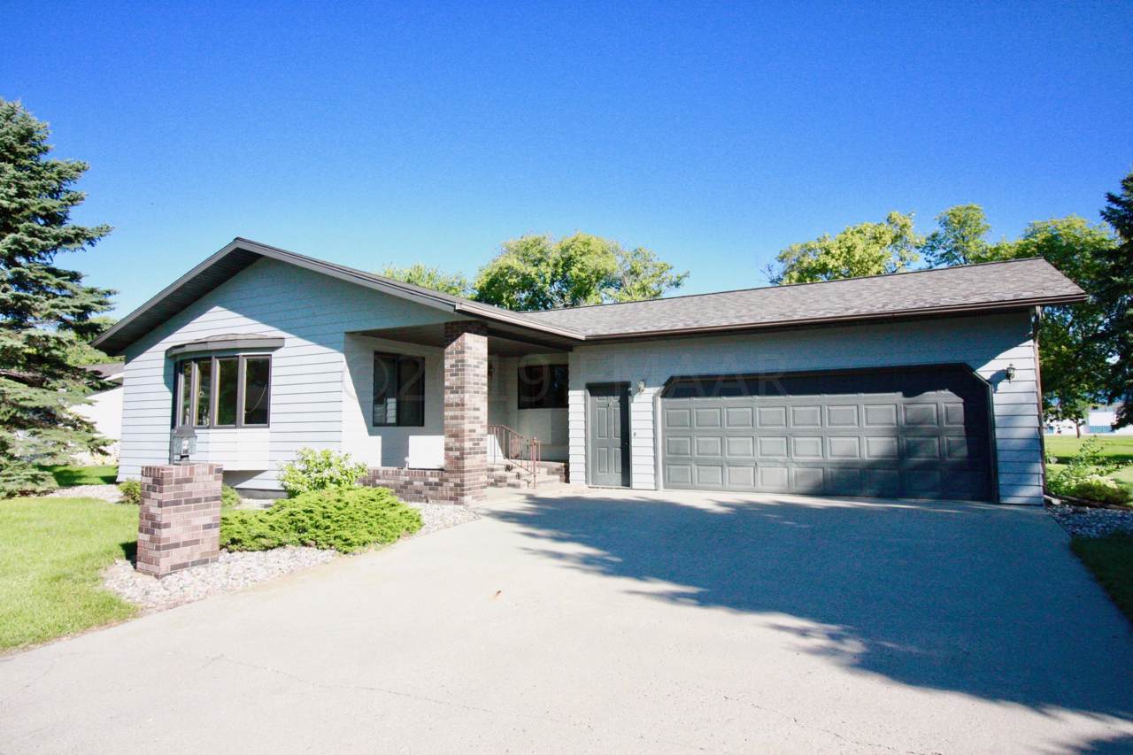 102 Francis Drive - Photo 1