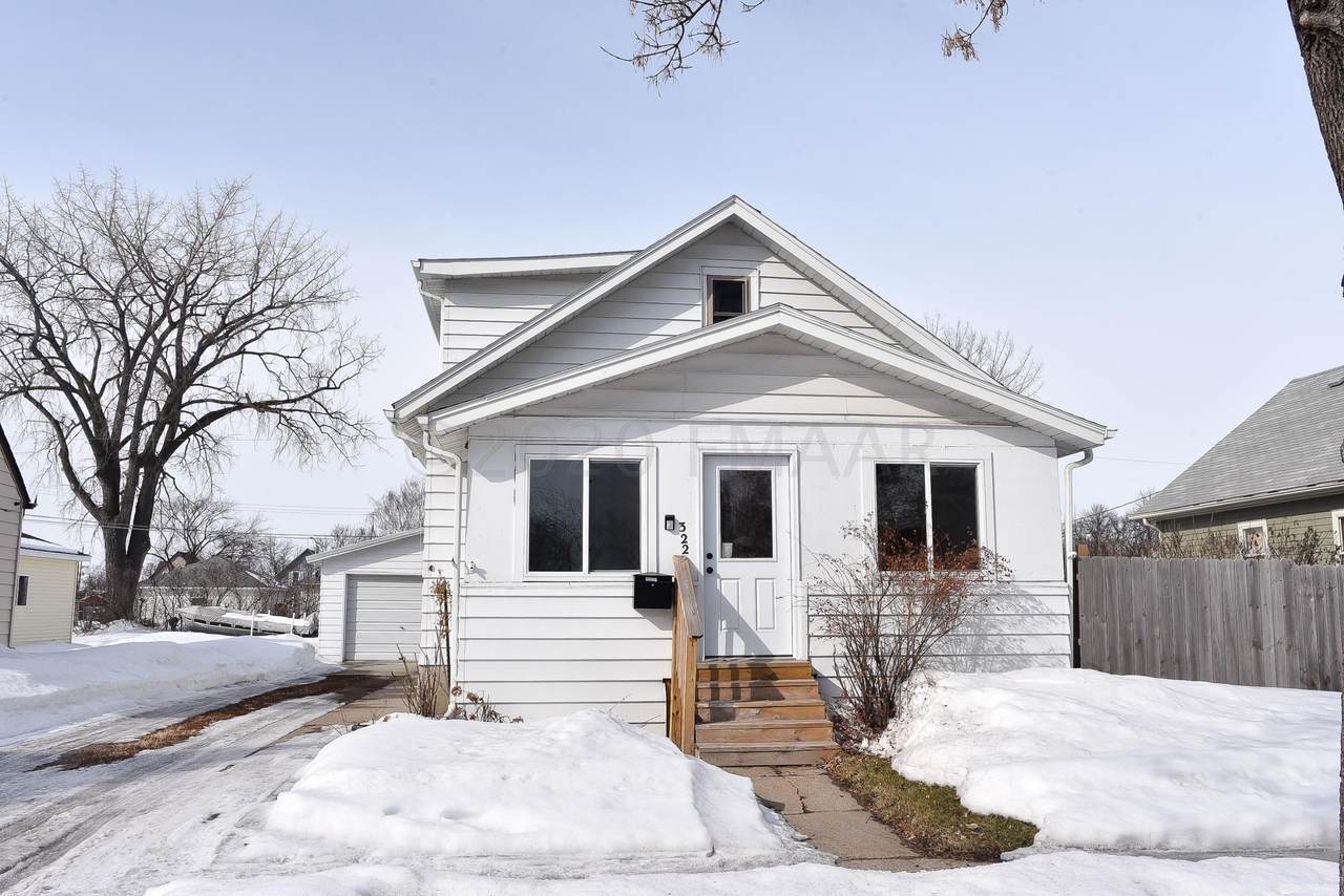 322 19 Street - Photo 1