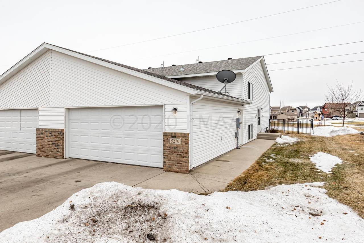 5270 48 Avenue - Photo 1