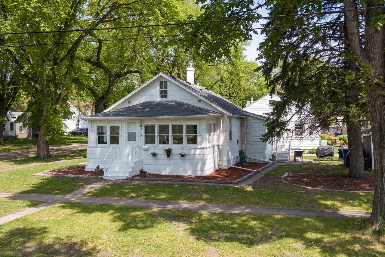 1304 5 Avenue - Photo 1