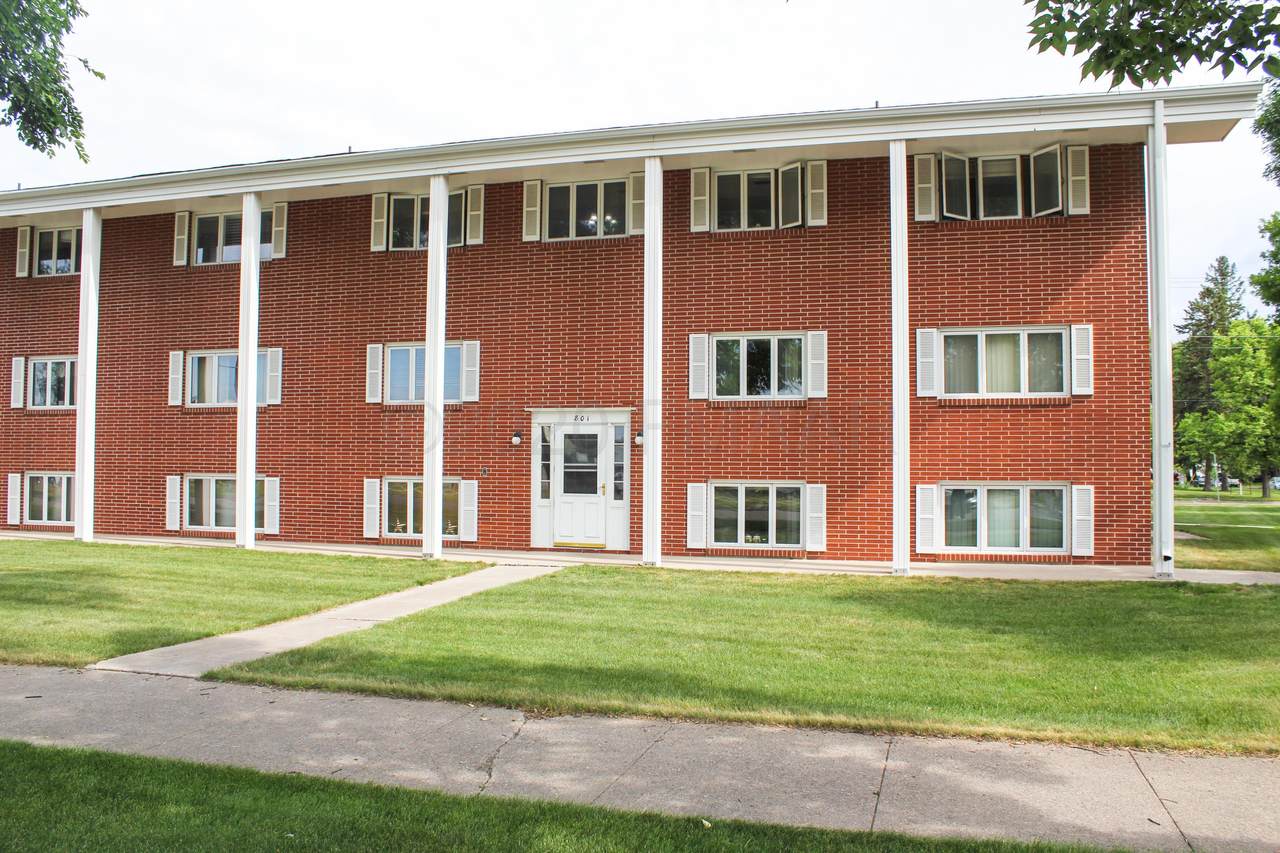 801 6 Avenue - Photo 1