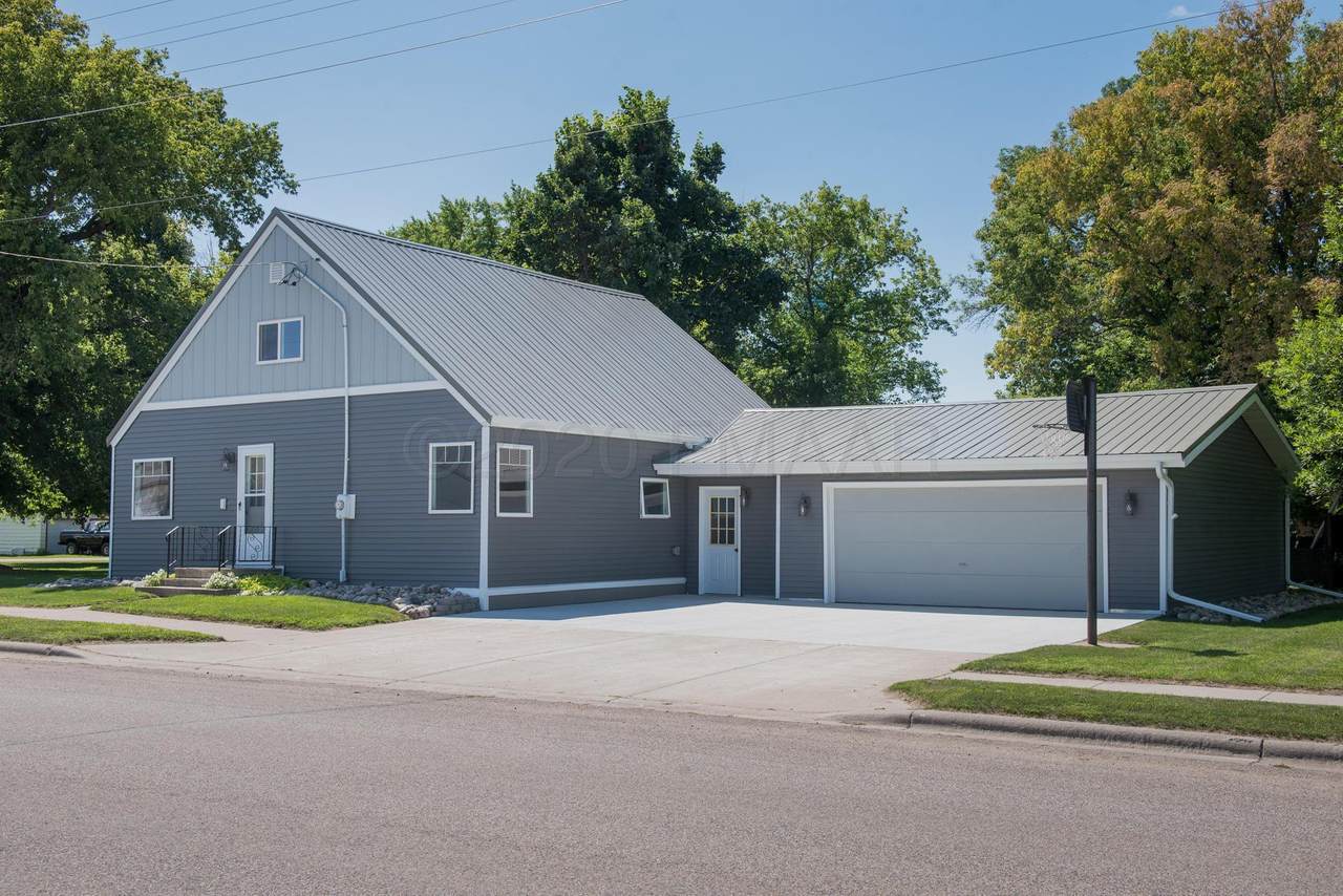 110 Osborn Avenue - Photo 1