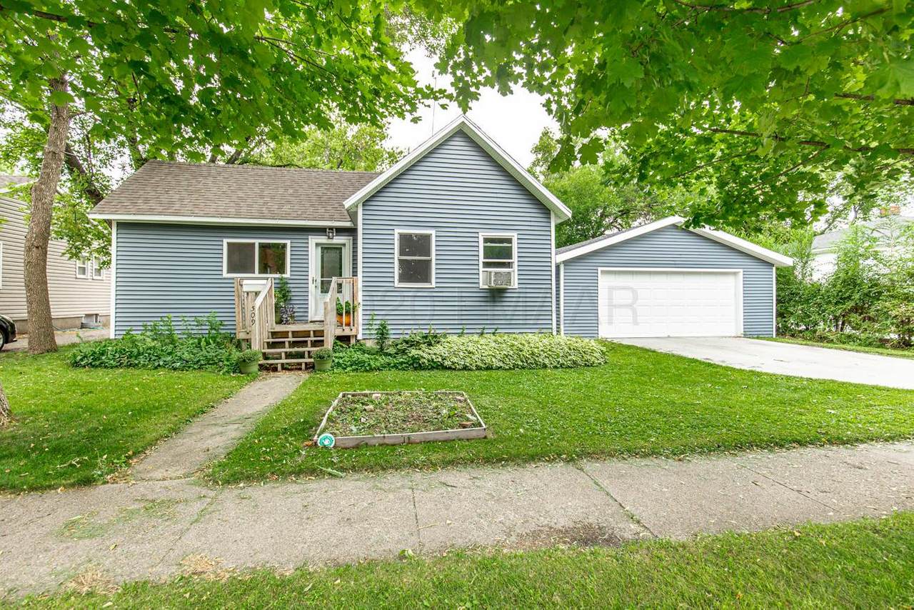 509 14TH Street - Photo 1