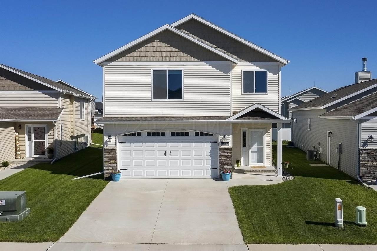 5927 59 Avenue - Photo 1