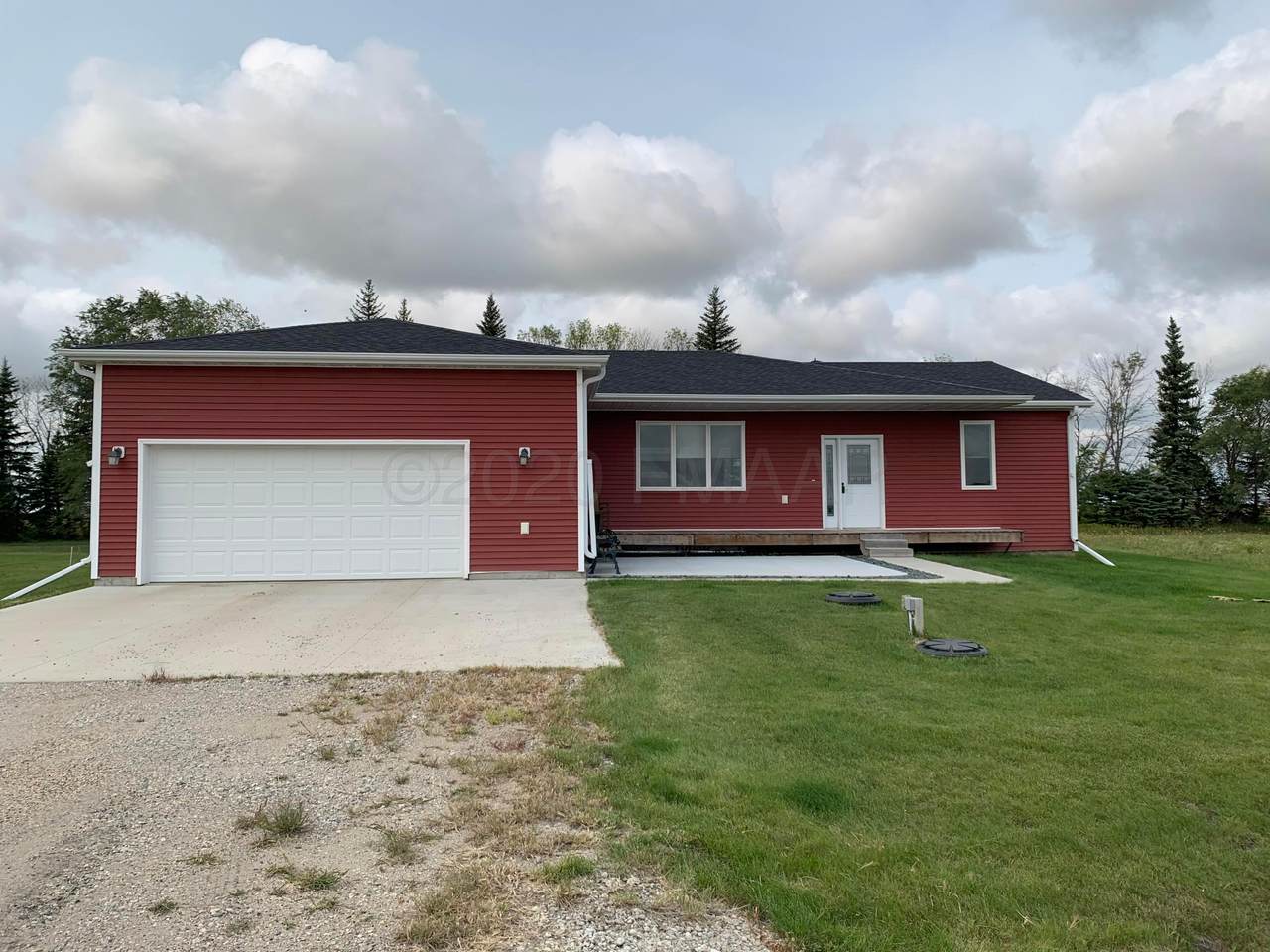 503 Sheyenne Drive - Photo 1