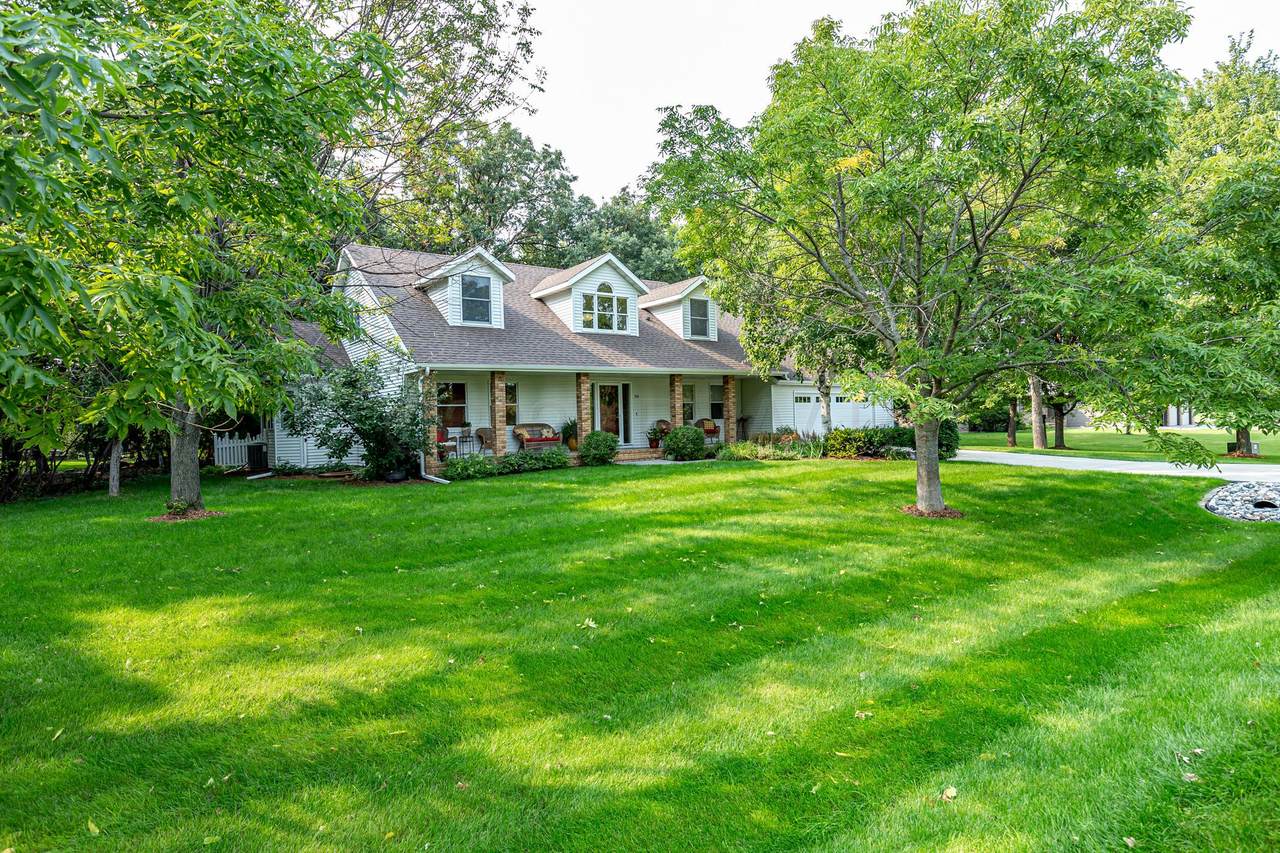 1314 64 Avenue - Photo 1