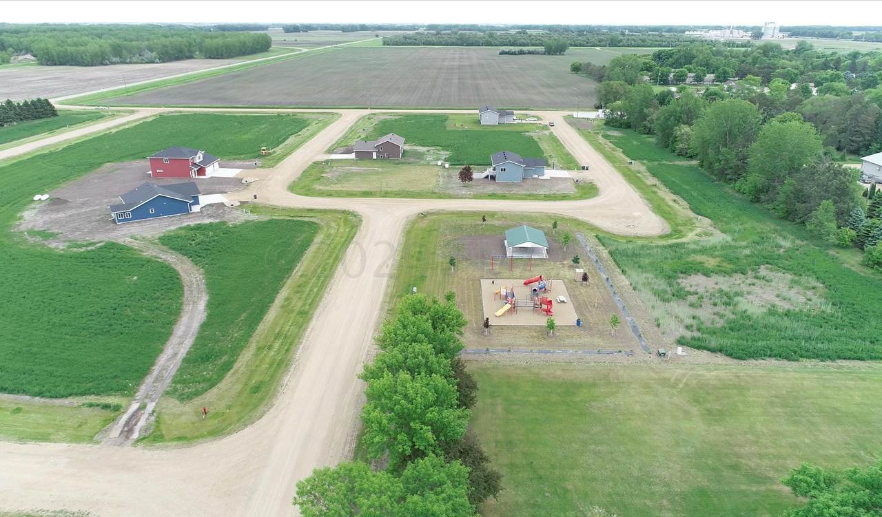 305 Prairie Drive - Photo 1
