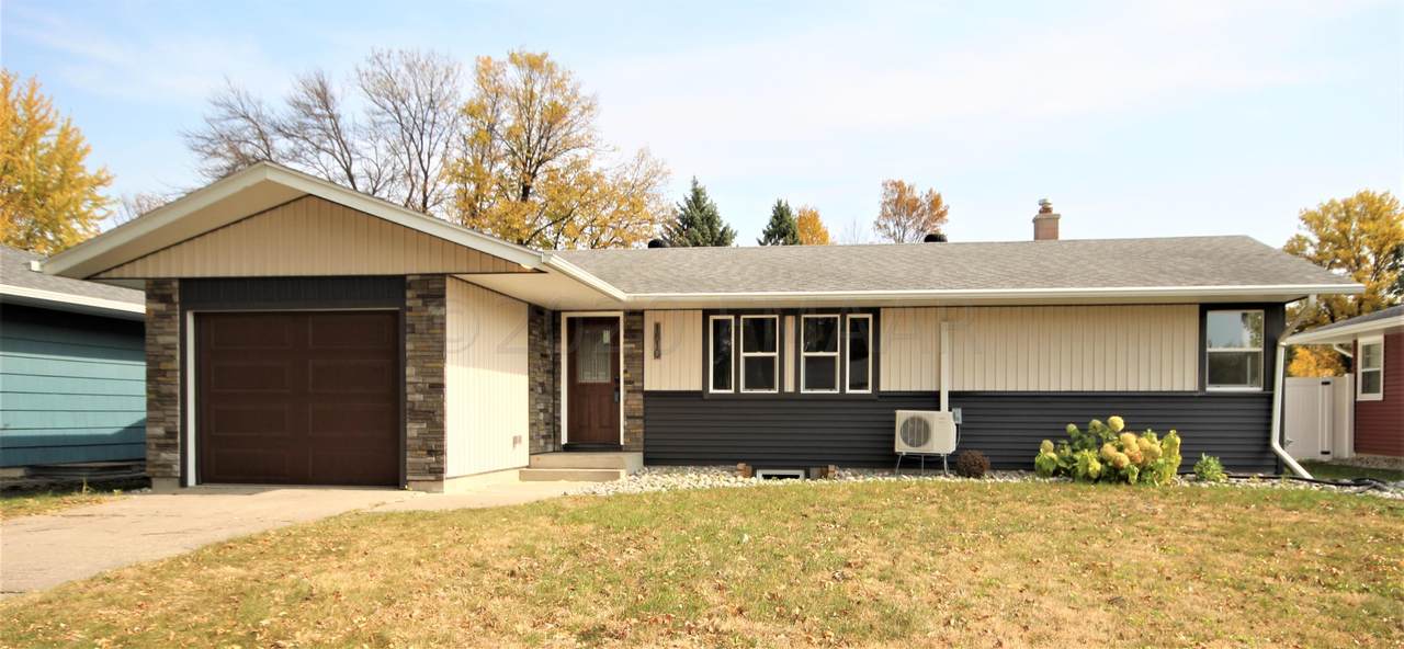 1810 15TH Street - Photo 1