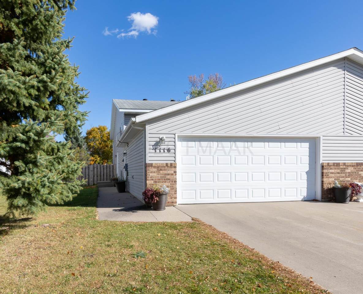 1116 7TH Street - Photo 1