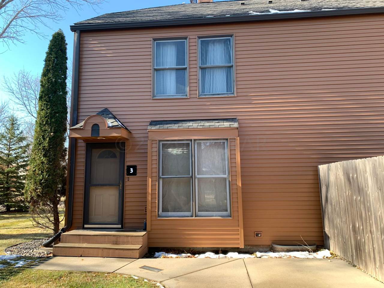 1415 Gateway Circle - Photo 1