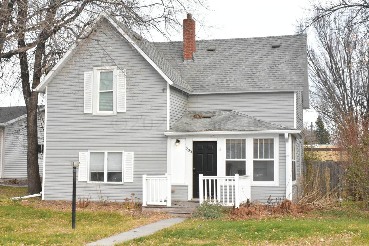230 1 Street - Photo 1