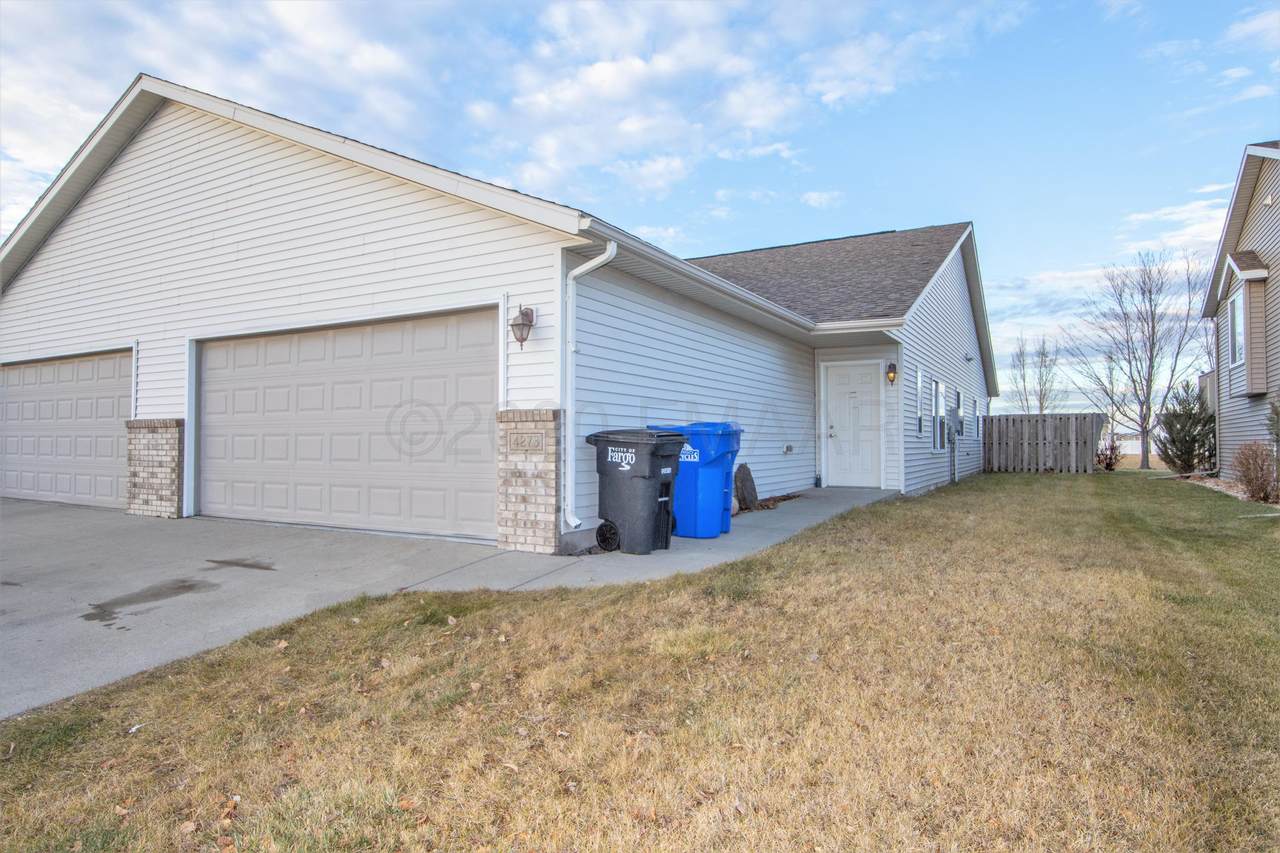 4273 39 Avenue - Photo 1