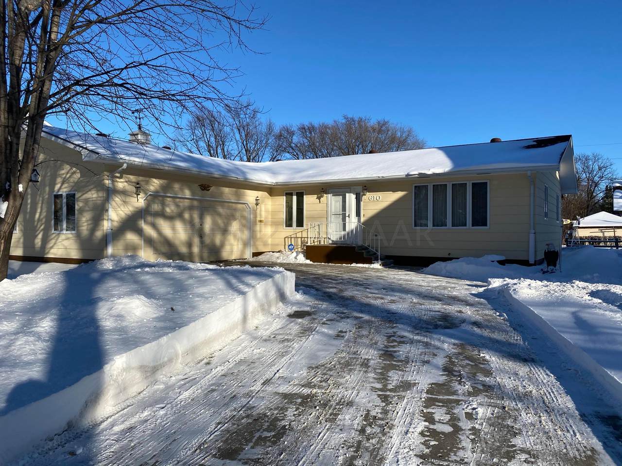 610 4TH Street - Photo 1