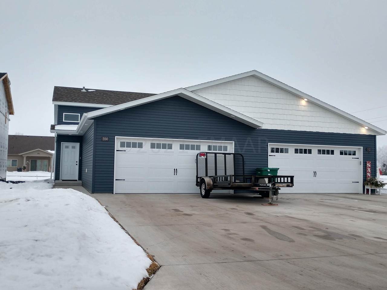 108 Sheyenne Street - Photo 1