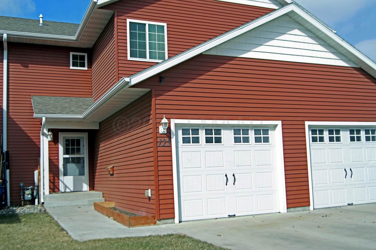 125 16 Street - Photo 1