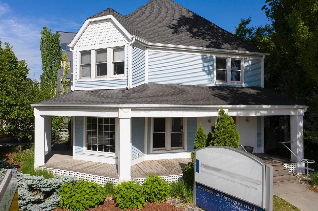 304 10 Street - Photo 1