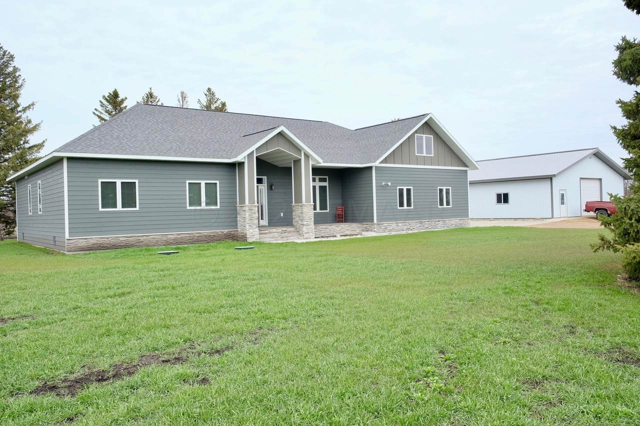 7528 110 Avenue - Photo 1