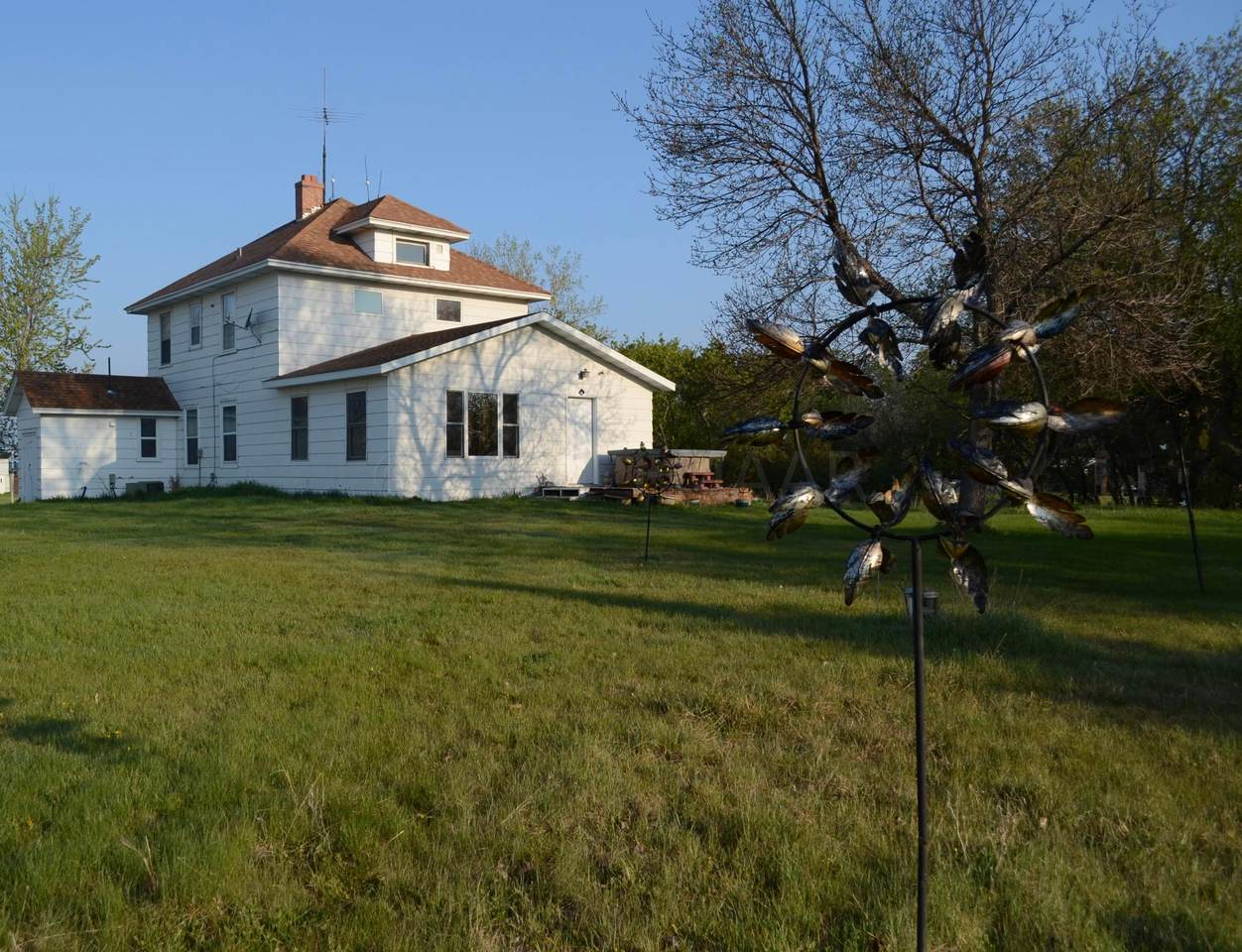 5547 157 Street - Photo 1
