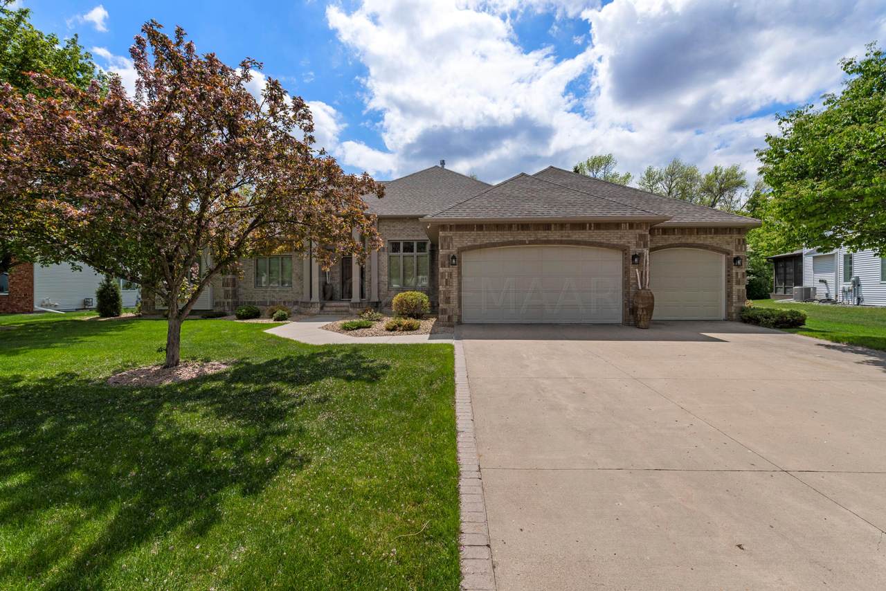 2689 Meadow Creek - Photo 1