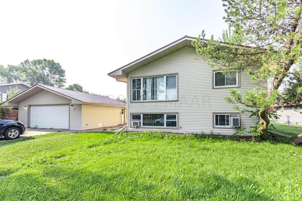1511 20TH Avenue - Photo 1