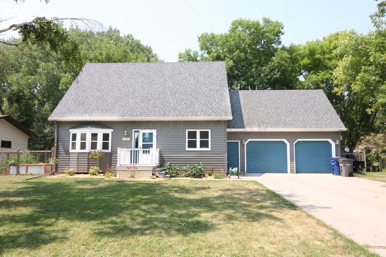 1015 8TH Street - Photo 1