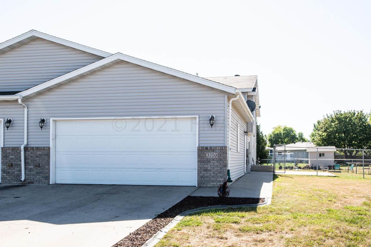 3350 10TH Street - Photo 1