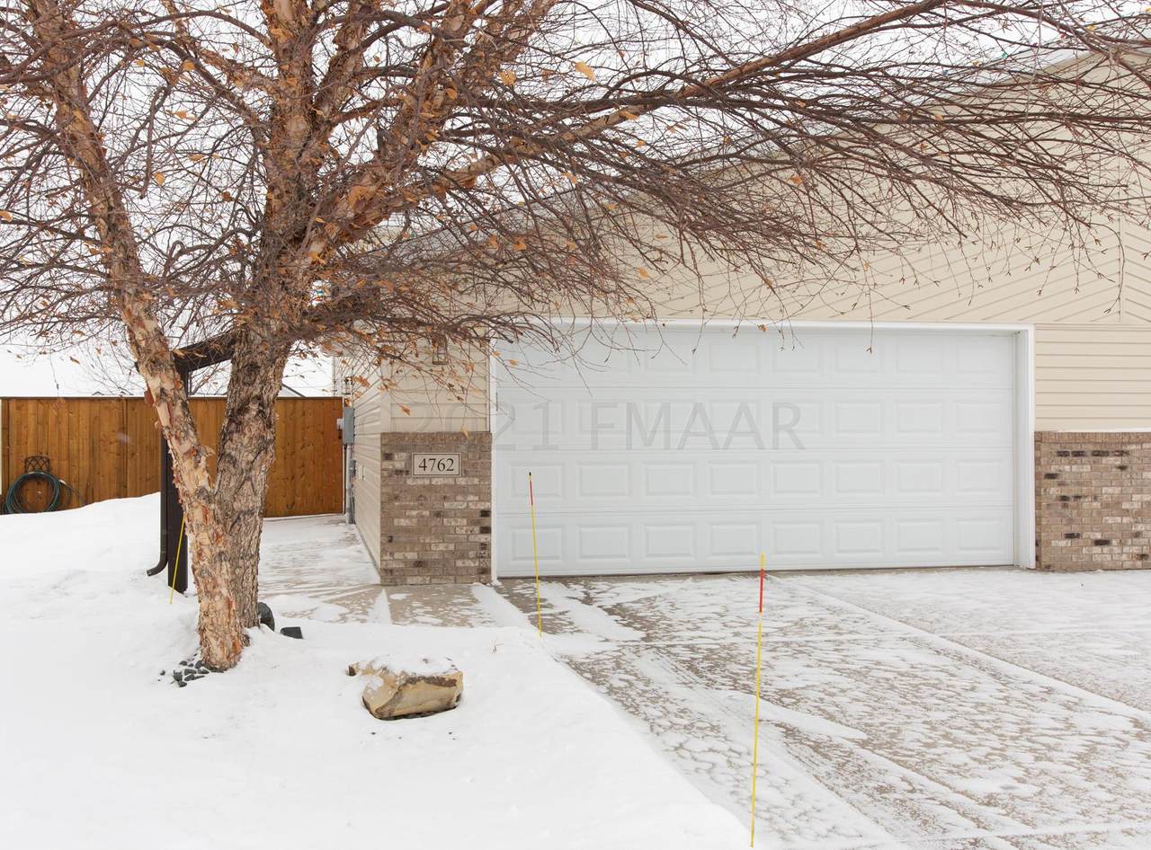 4762 51ST Street - Photo 1