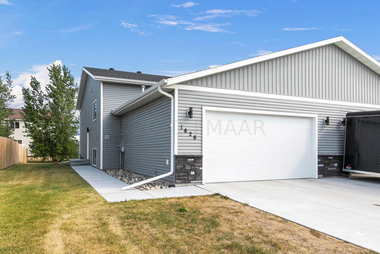 1836 44TH Avenue - Photo 1