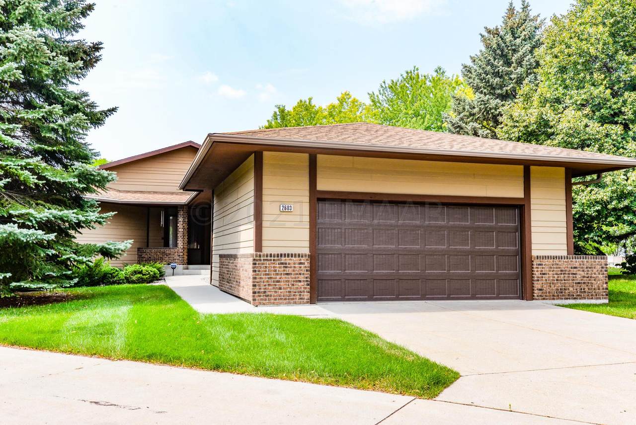 2603 25 Street - Photo 1