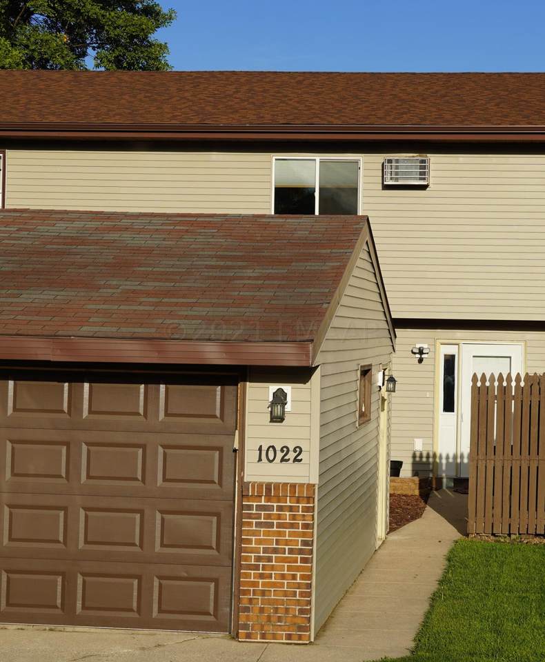 1022 1ST Street - Photo 1