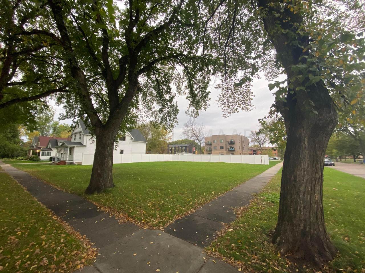 603 9TH Street - Photo 1