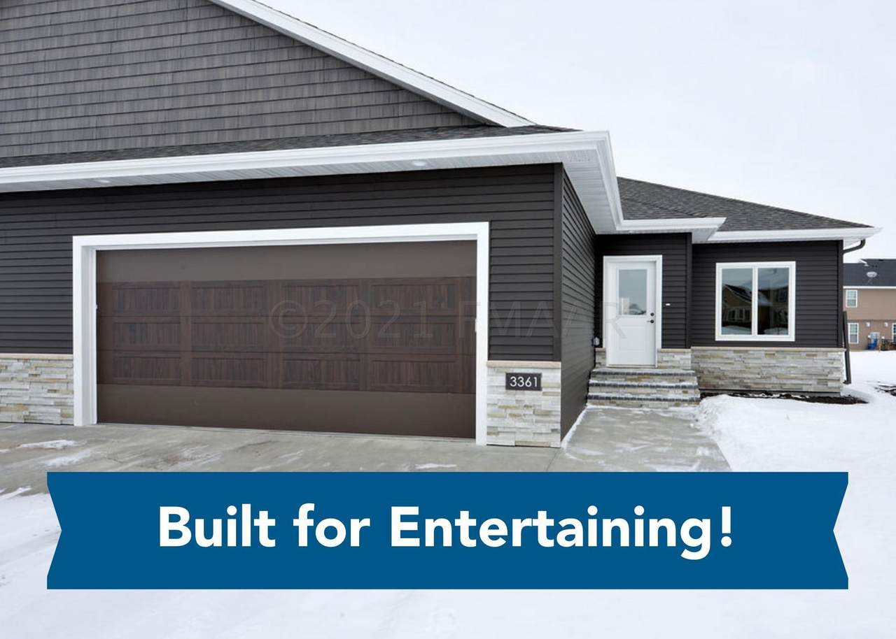 3361 4 Street - Photo 1
