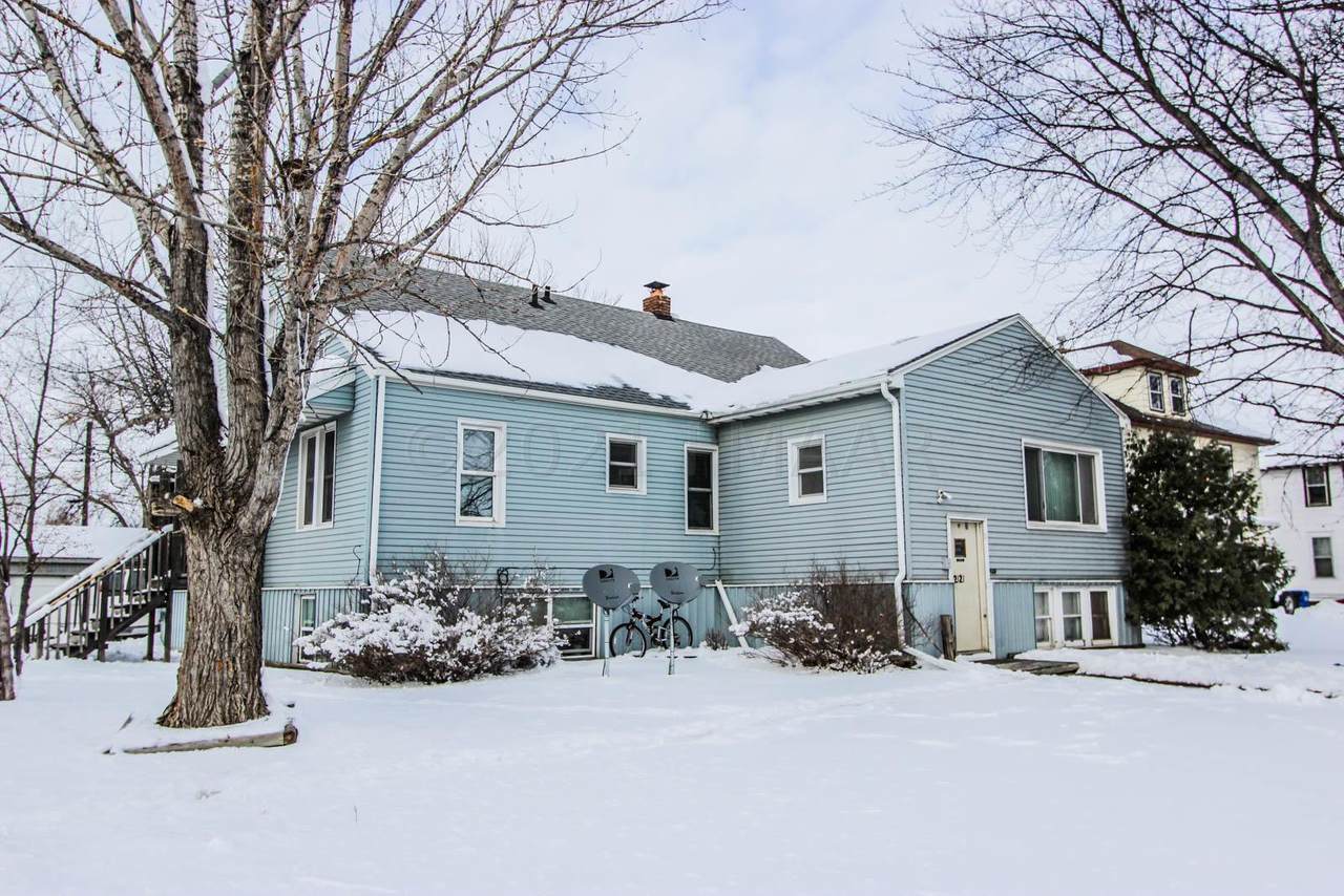 2121 9TH Avenue - Photo 1