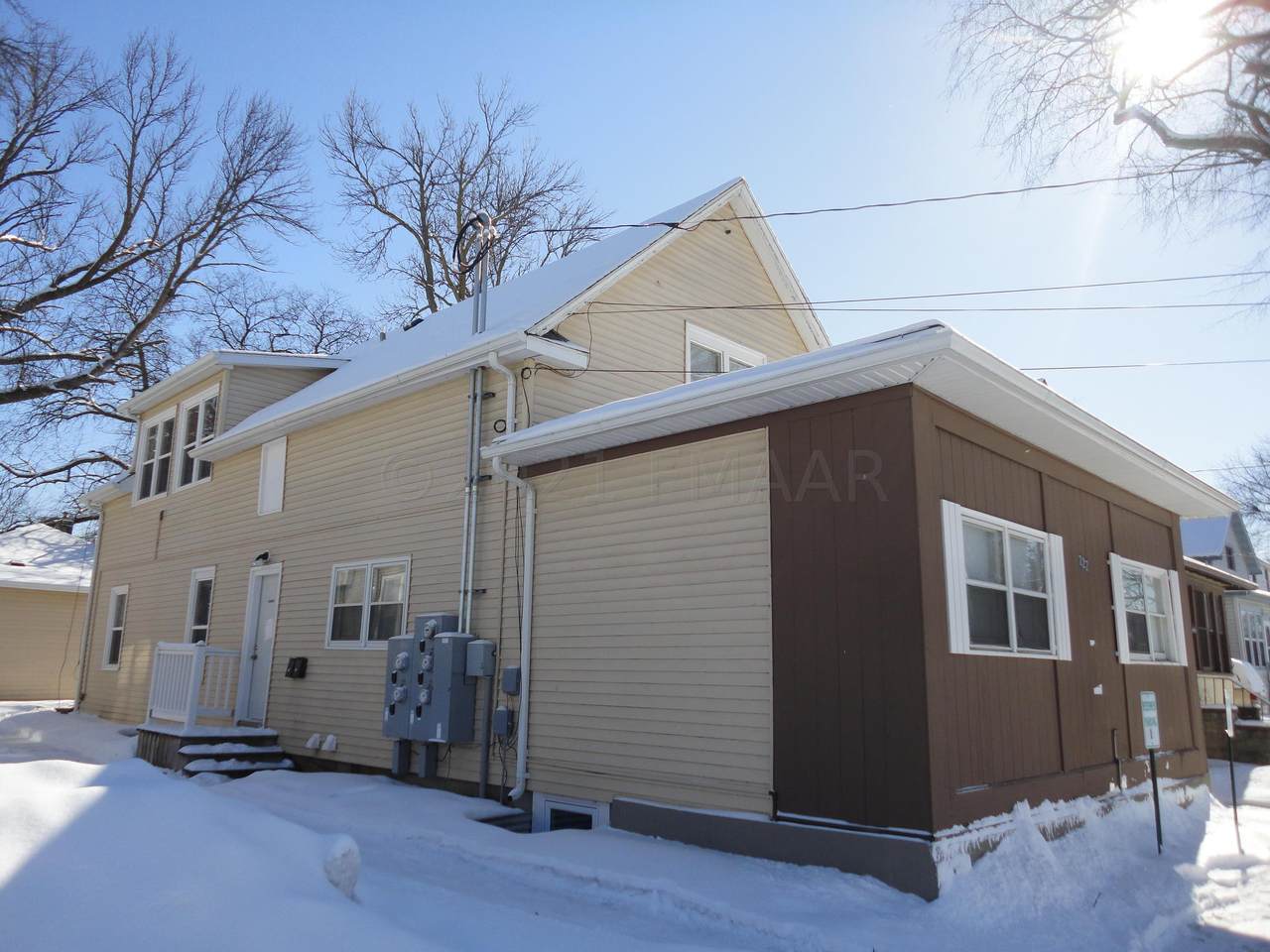 727 3 Street - Photo 1