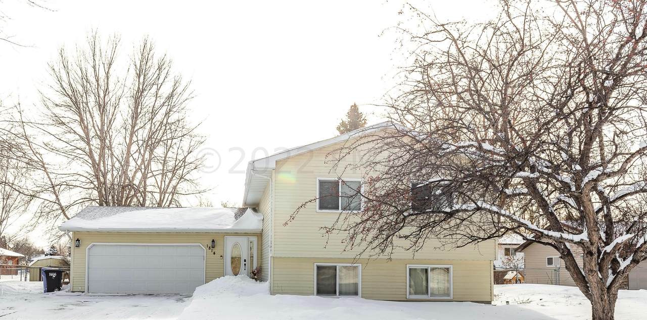 1814 26 Avenue - Photo 1