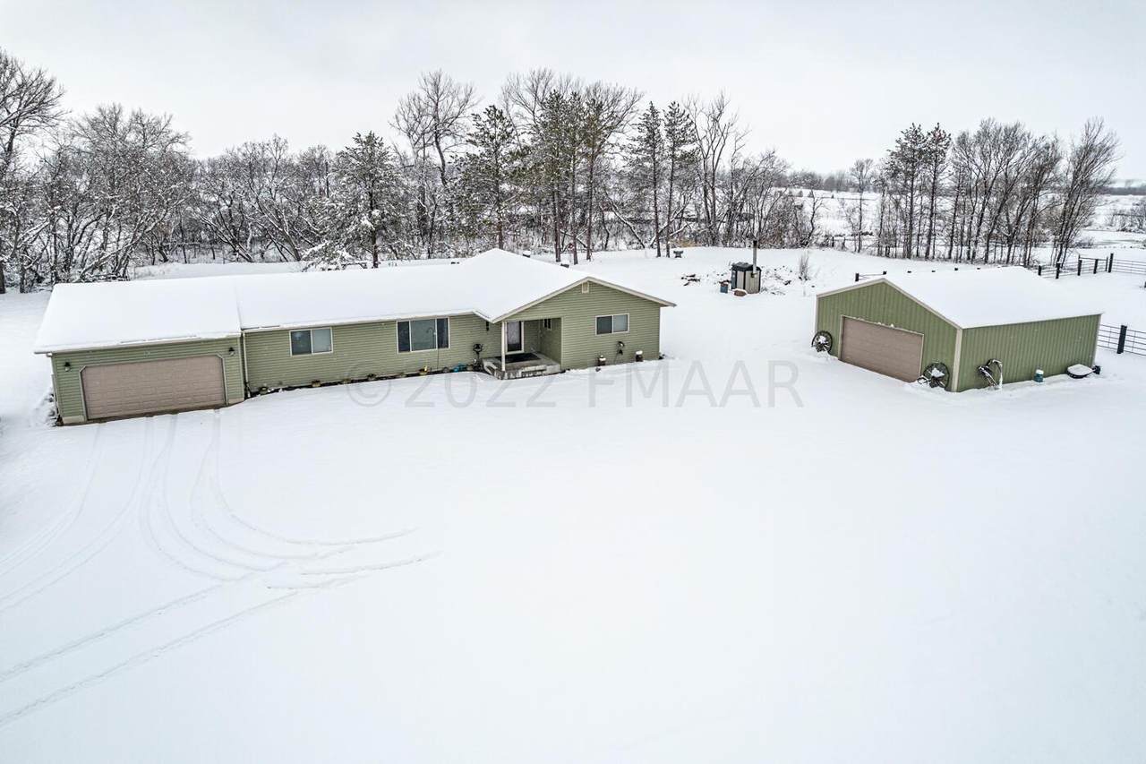 5445 157 Street - Photo 1