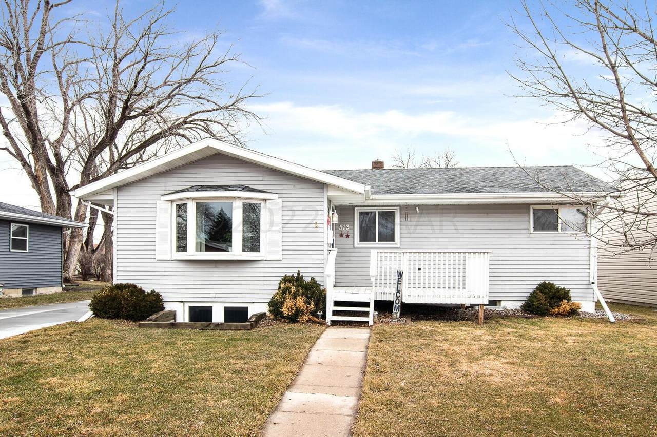 513 2ND Street - Photo 1