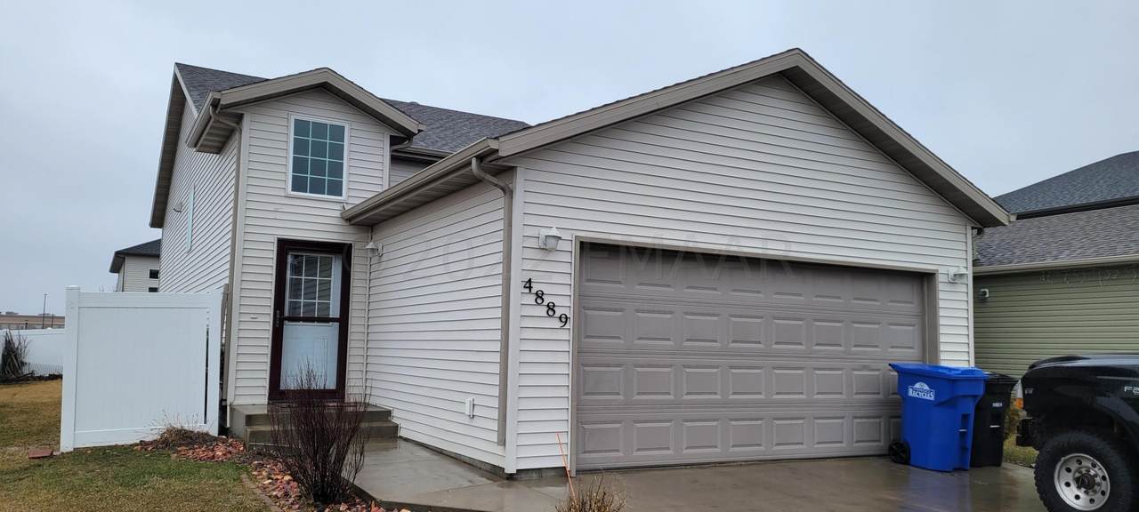 4889 Chelsea Lane - Photo 1