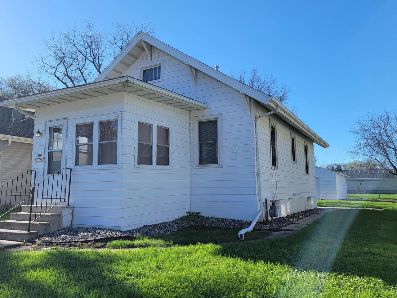 1020 13 Avenue - Photo 1