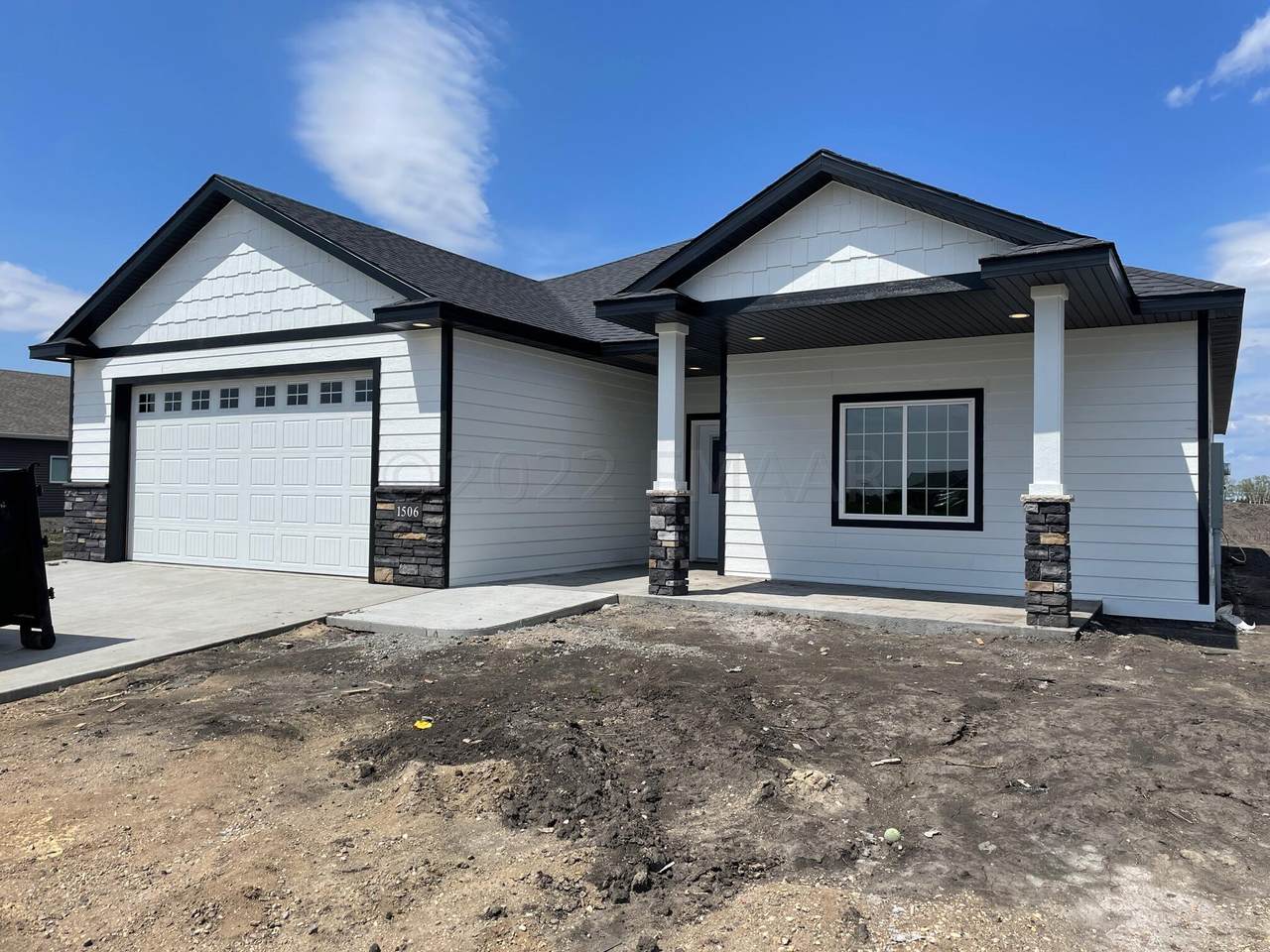 1506 6 Avenue - Photo 1