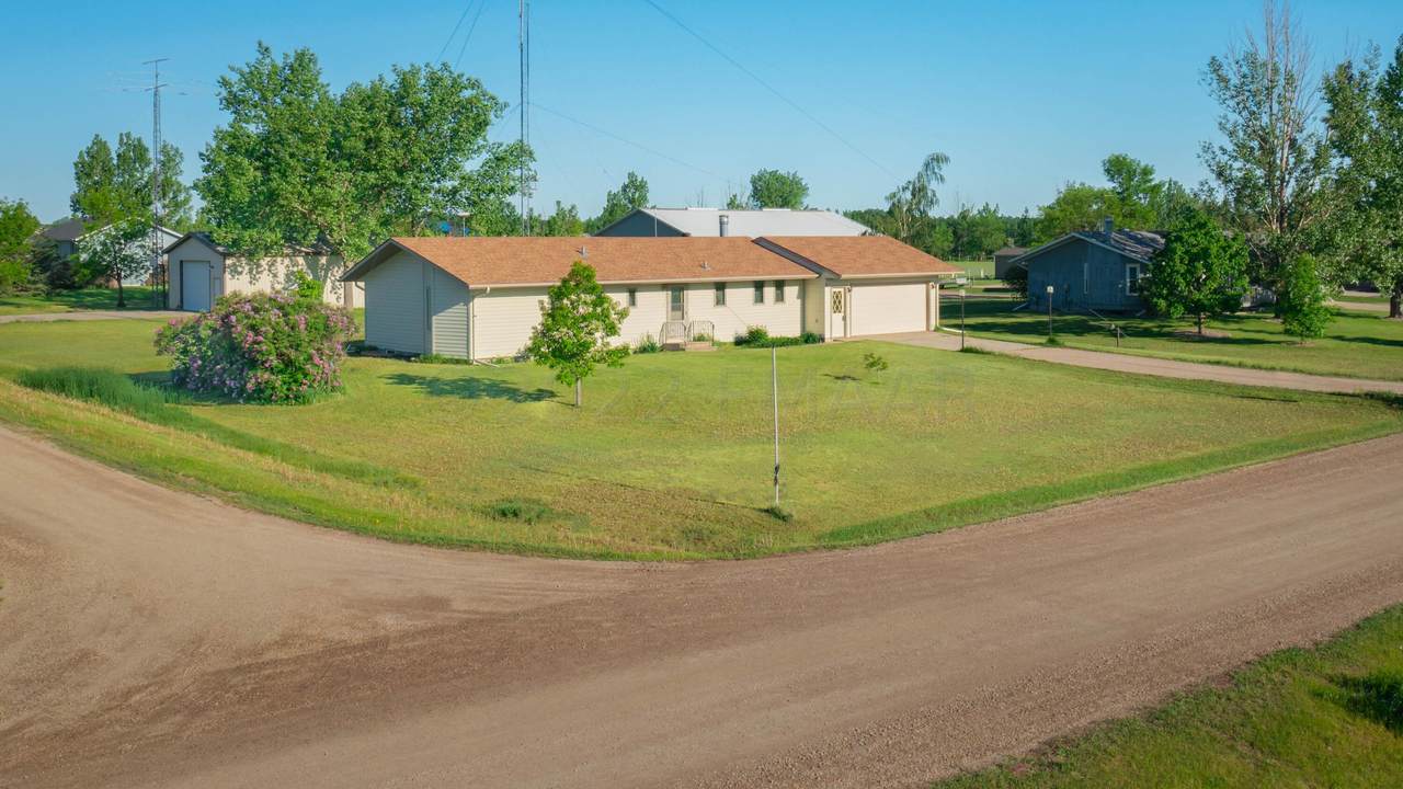 10213 County Road 17 - Photo 1
