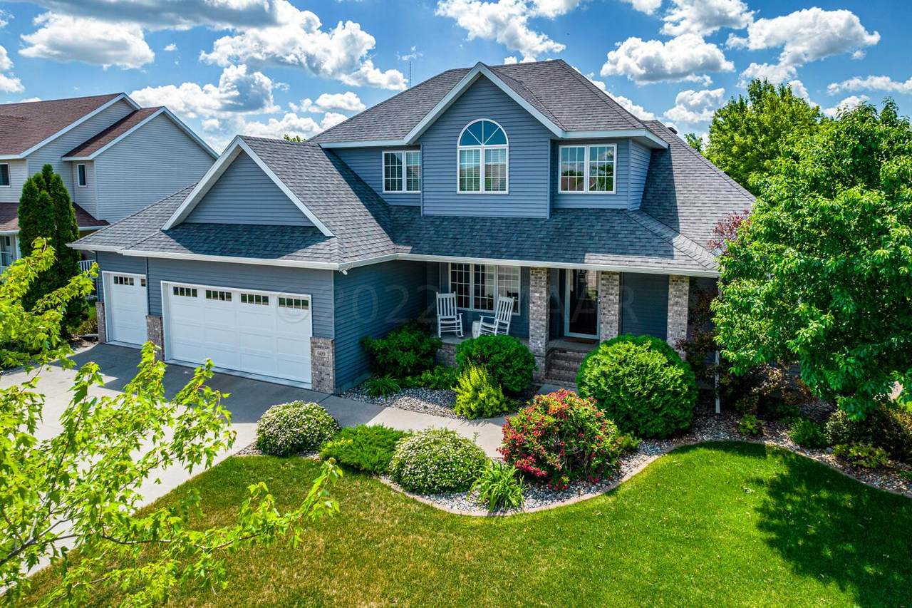 609 Lexington Lane - Photo 1